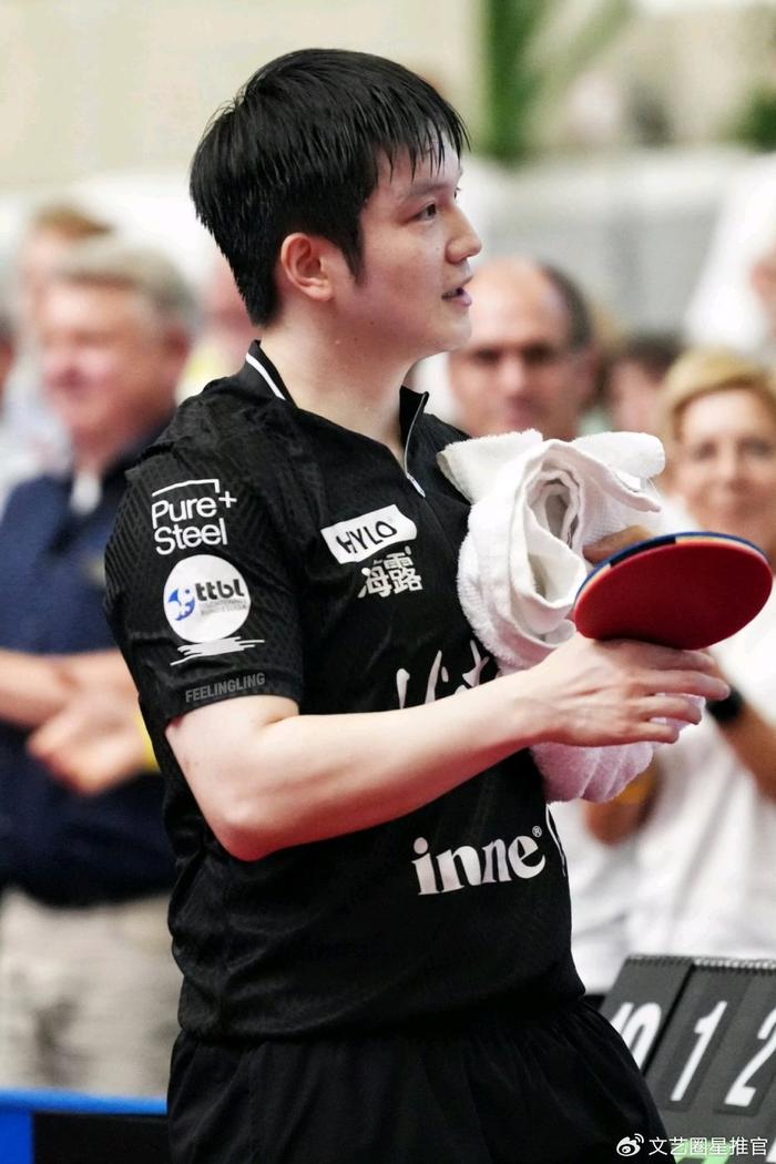 米兰体育-感谢！樊振东孤身留洋遇到好队长，赛后第一时间复盘+主动当配角